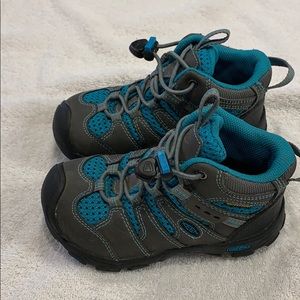 Toddler Keen waterproof hiking boots